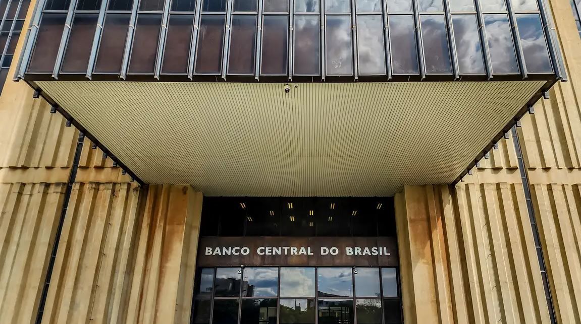 Mercado eleva previsão da inflação em 2024