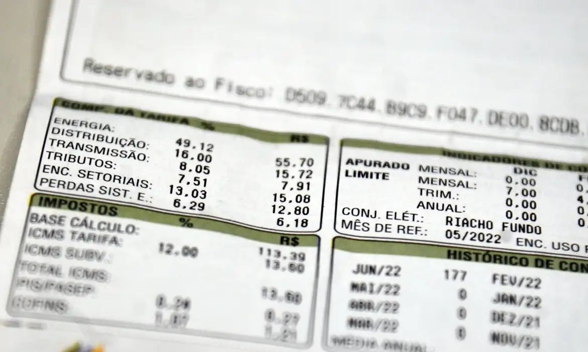 Fevereiro seguirá com bandeira tarifária verde na conta de luz