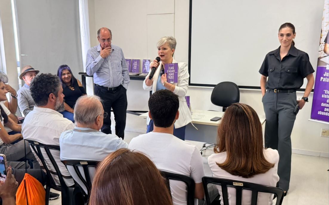 Livro sobre desigualdade no sistema penal feminino é lançado no Sindicato dos Comerciários de São Paulo