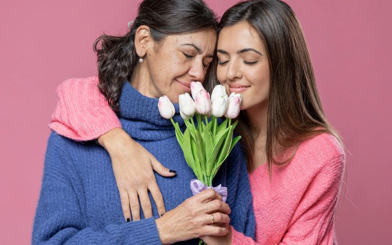 Sindicatos celebram o Dia das Mães e alertam categoria sobre os seus direitos