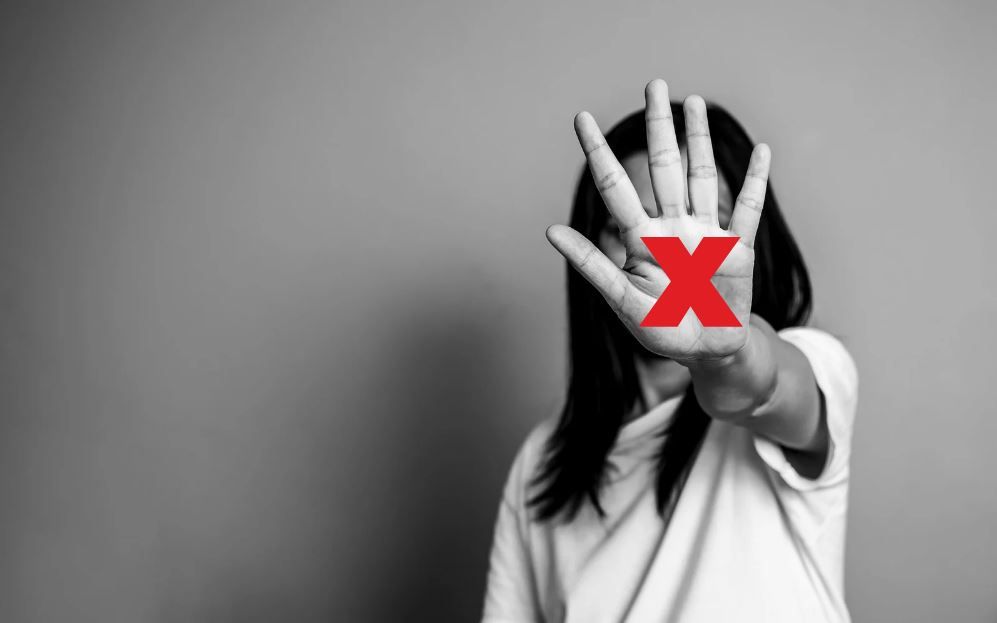 Ligue 180 para denunciar violência contra a mulher