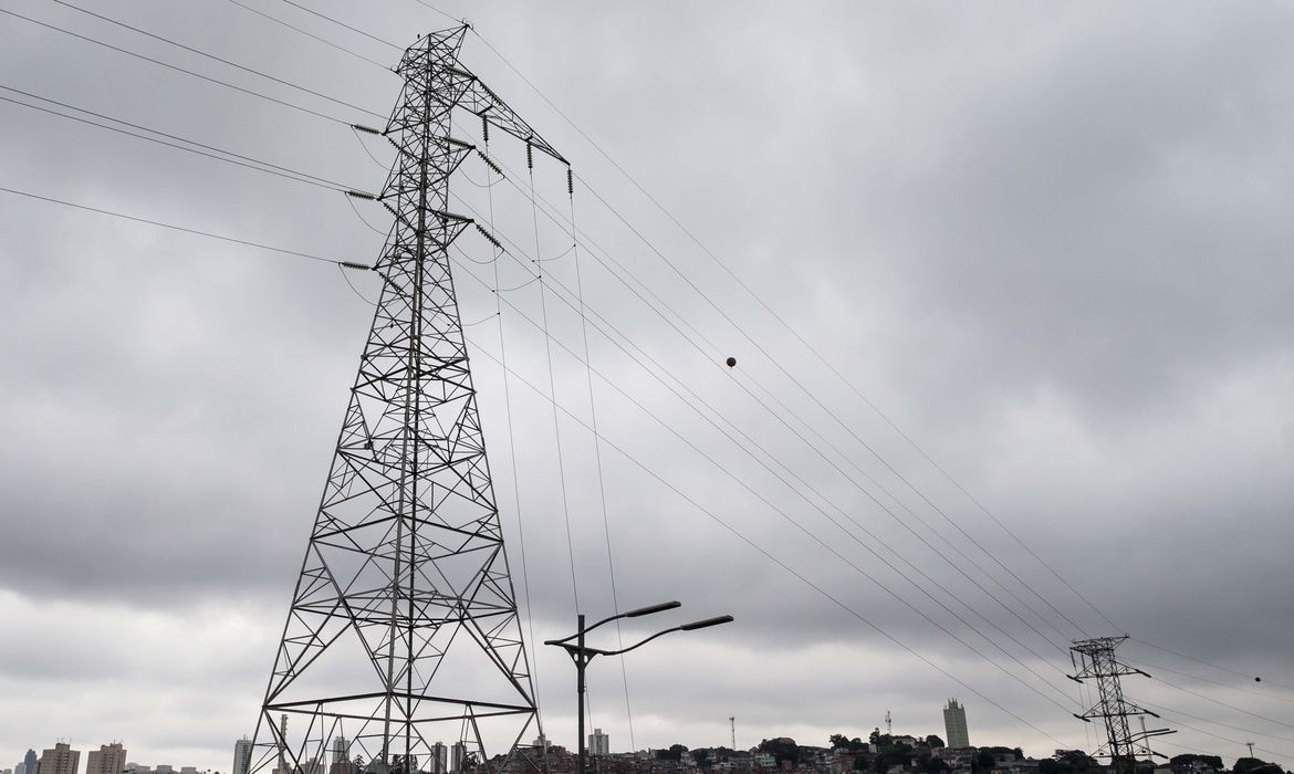 Litoral paulista deve ser atingido por chuvas fortes e contínuas