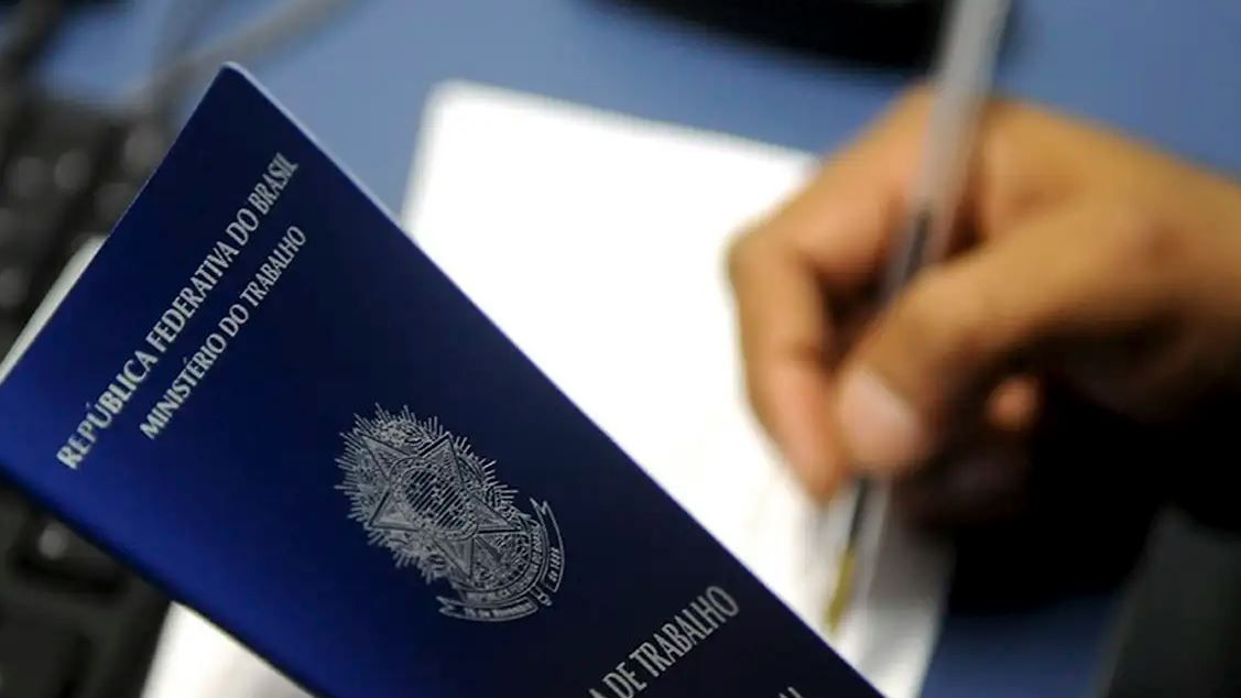 Pela 1ª vez, Brasil tem mais de 100 milhões de trabalhadores ocupados