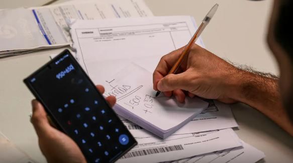 Serasa, Correios e Febraban fazem mutirão para atender endividados