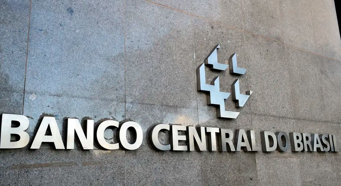 BC vê alta de expectativas de inflação e não indica corte de juros