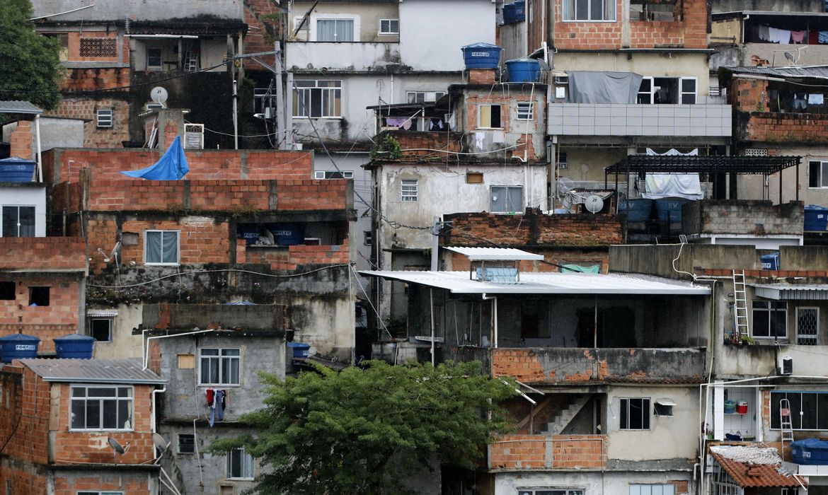 Covid-19: 87% dos moradores de favelas conhecem alguém que adoeceu