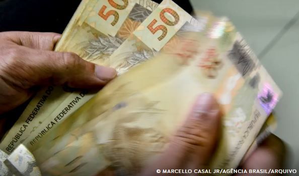 Mercado financeiro reduz previsão da inflação para 5,55%