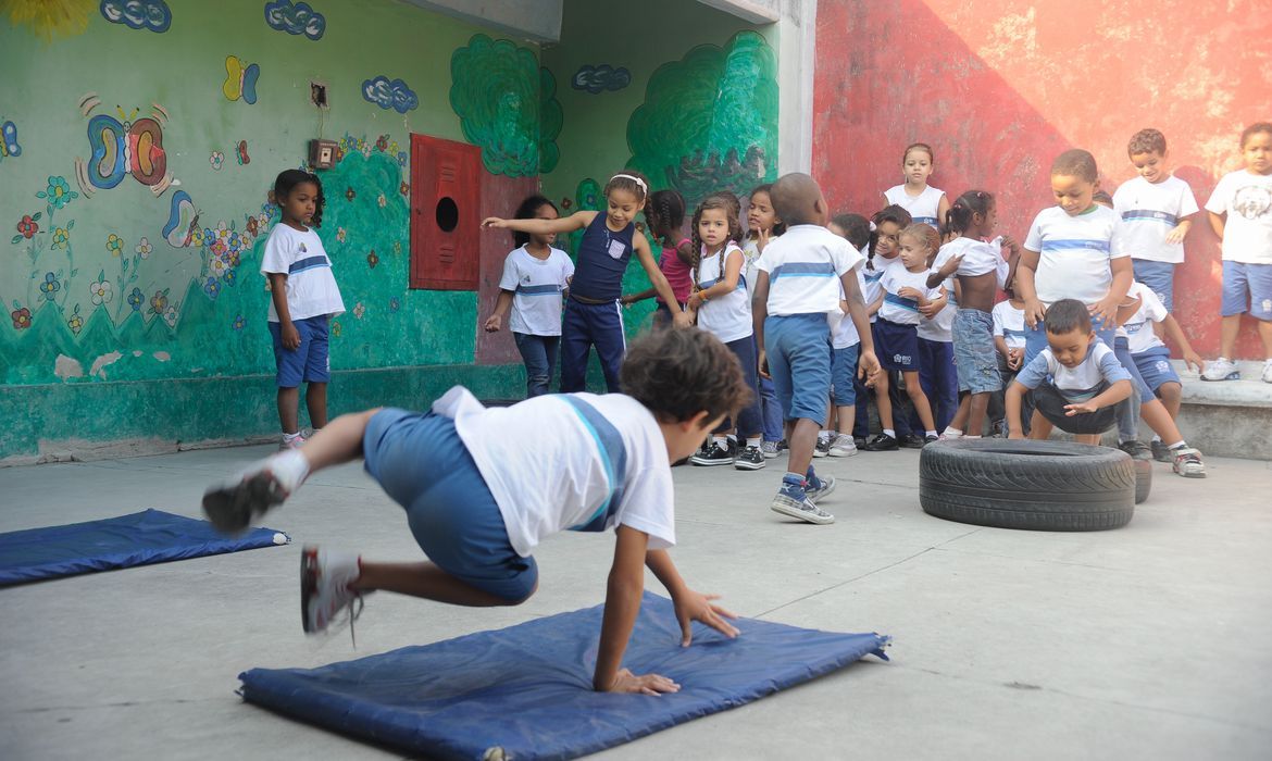 Formação de professores é desafio no ensino fundamental